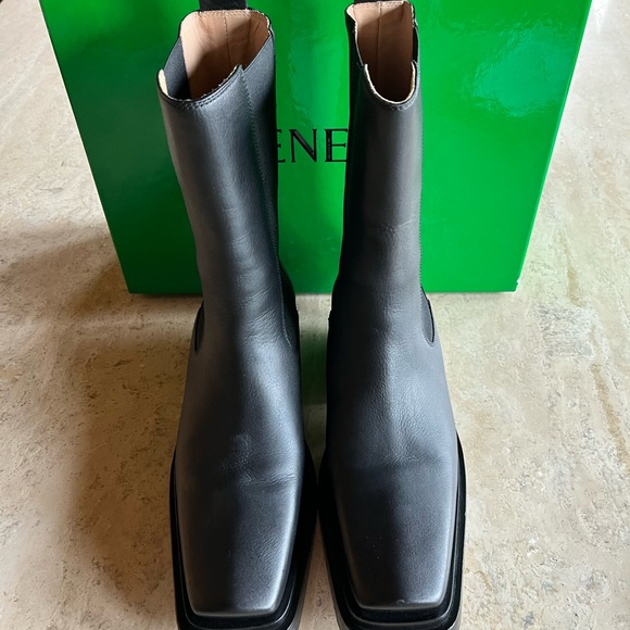 NEW BOTTEGA VENETA BOOTS CHELSEA BLACK LEATHER SZ- 38. 100% Authentic - Picture 8 of 11
